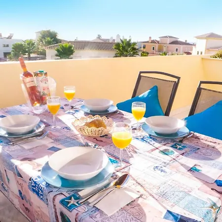 Апартаменты Palmeira Gale