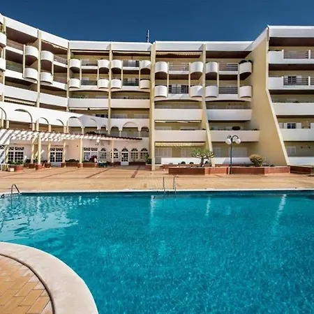 Апартаменты Palmeira Gale